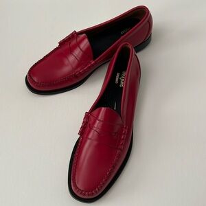 WEEJUNS handcrafted leather men’s loafer in Cherry Red.